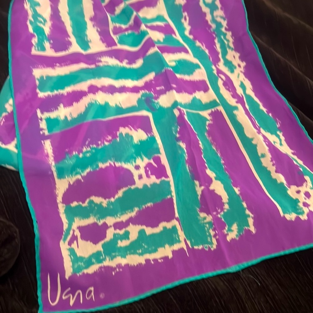 Vera vintage Bold Abstract Print Scarf